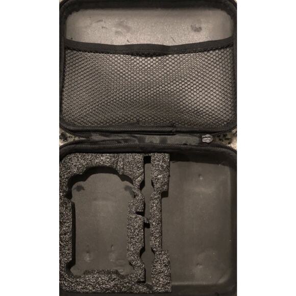 Drone - Black Falcon Collapsible Quadrocopter RC 2.4GHZ Edition + Case - Picture 10 of 11